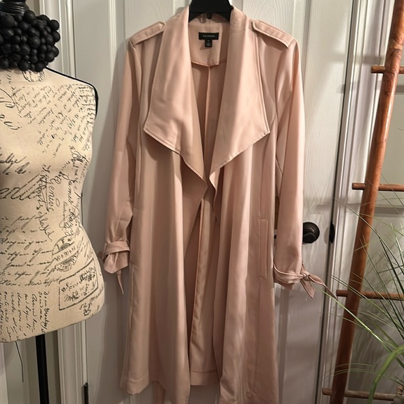 Halogen Drape Tie Waist Trench Coat in Pink Smoke, Size 3X (22/24) NWT - Picture 3 of 15